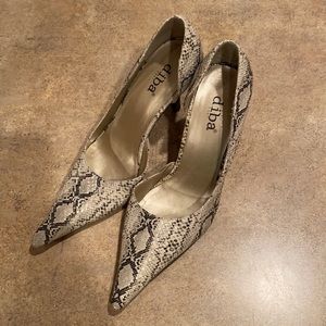 Women’s Diba East shoes size 6